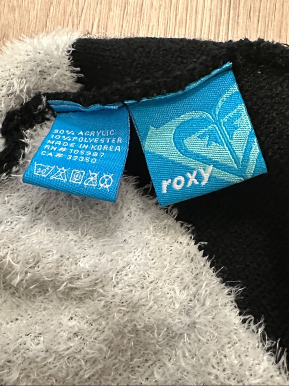 Roxy Black Knit Beanie with Fuzzy White Roxy Logo - Picture 2 of 3